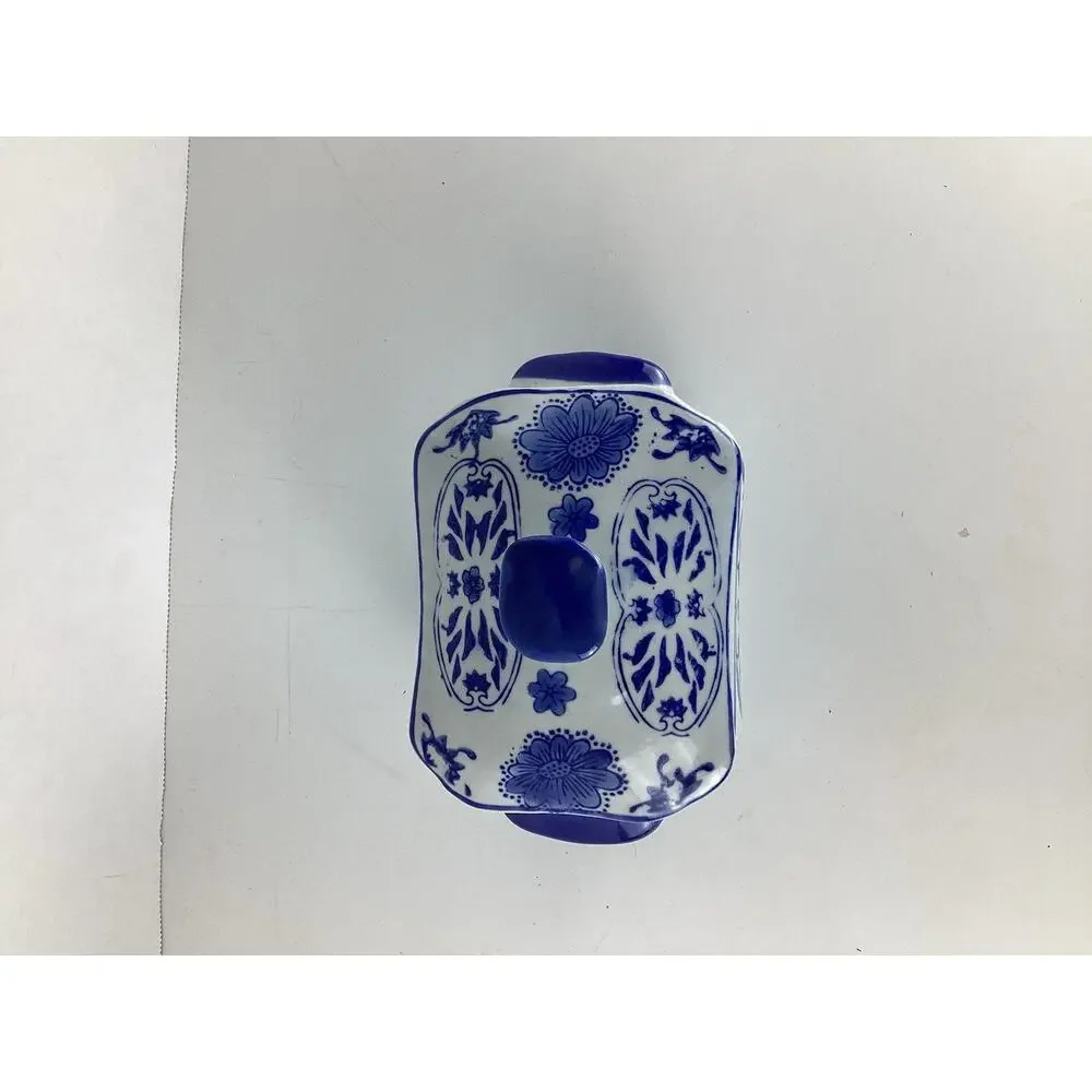 Chinese Chinoiserie Asian antique Porcelain Blue and White Dish With Lid